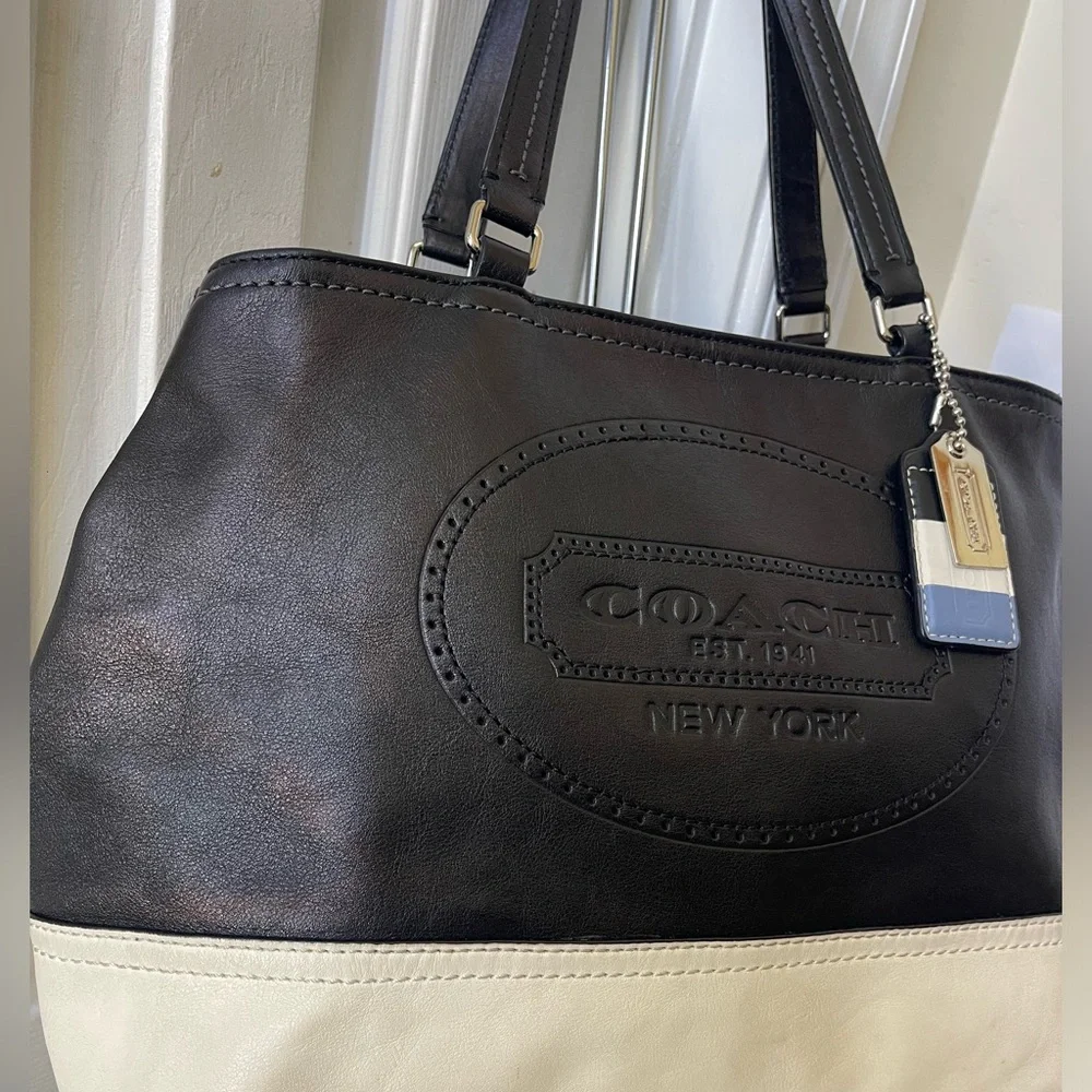 Coach Hampton Weekend color block leather tote bag - Picture 14 of 15